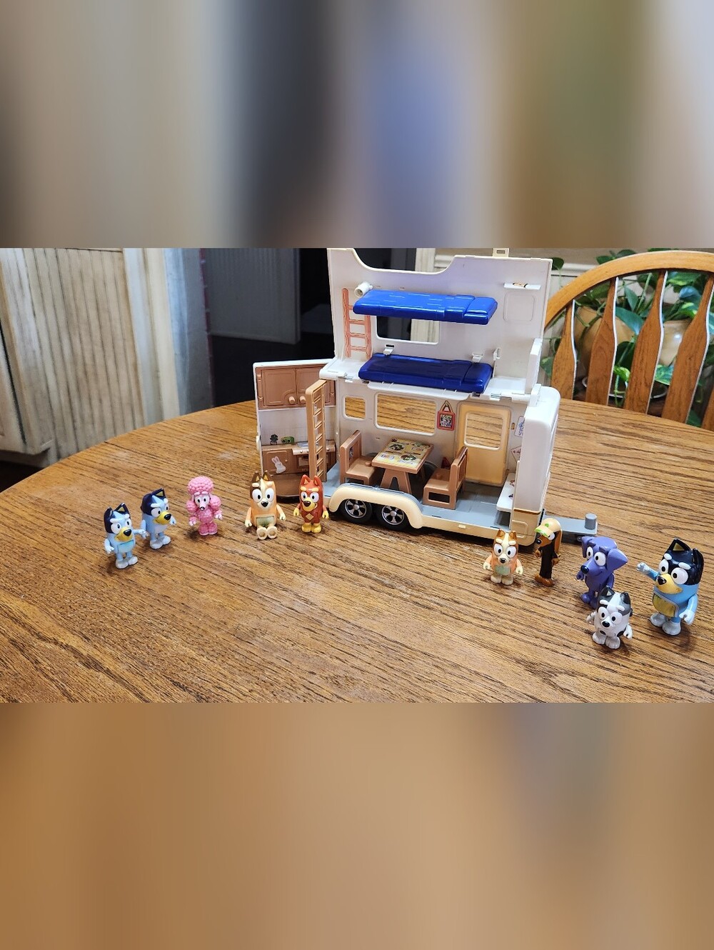 Bluey and Jean Luc's Caravan Adventure Playset Camper W/characters